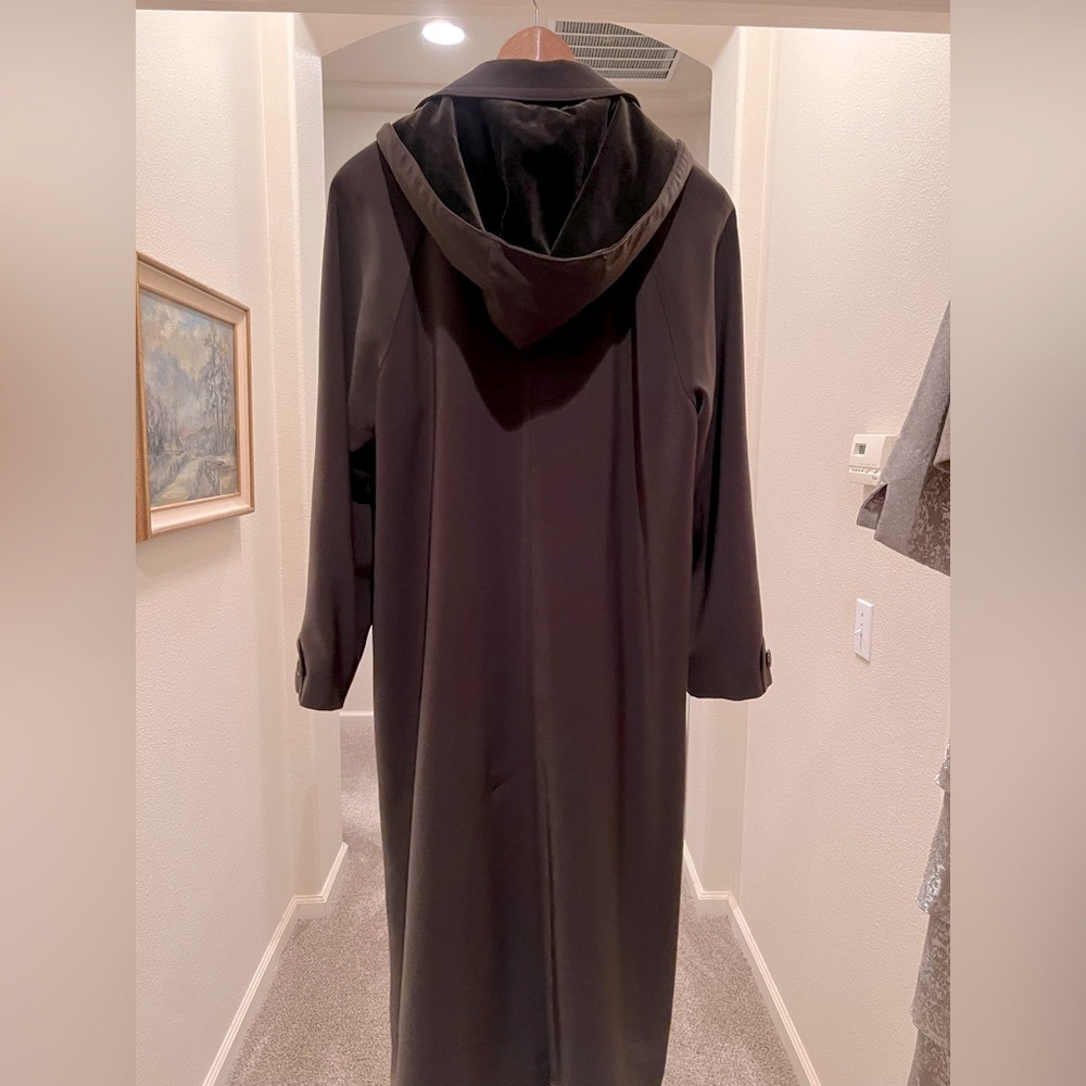 Gallery long rain trench coat brown with soft velvet lined hood size 12P
